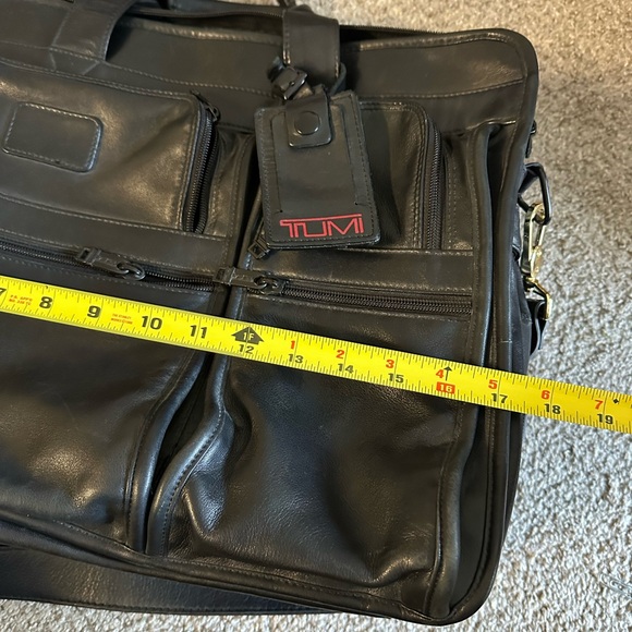 Tumi Black Leather Executive Briefcase with Front Pockets - Picture 7 of 7